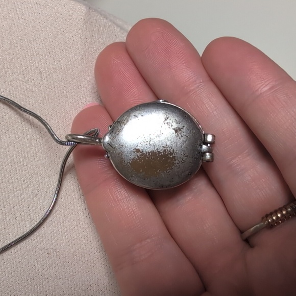 The Vampire Diaries "Elena's Locket" Necklace, Silver Tone - Picture 3 of 3